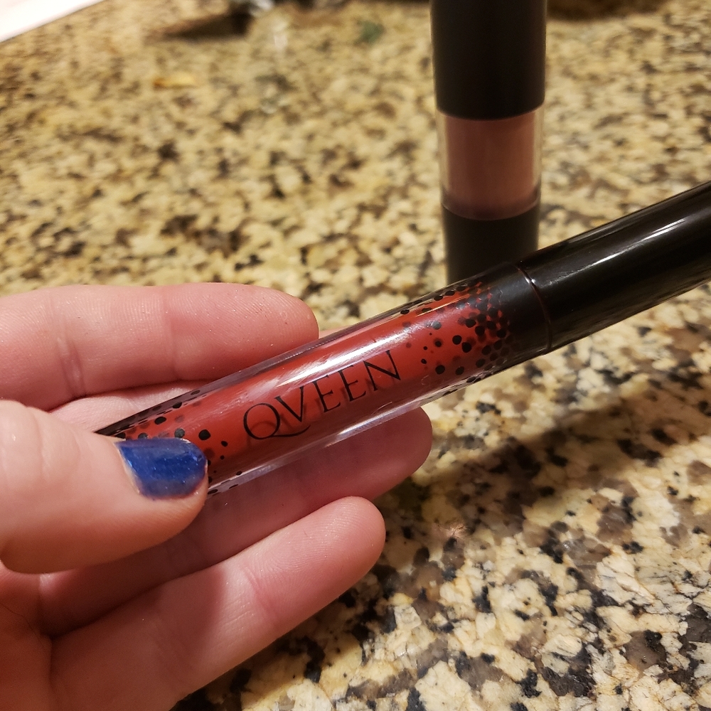 Qveen Napoleon Matte Liquid Lip Satin
